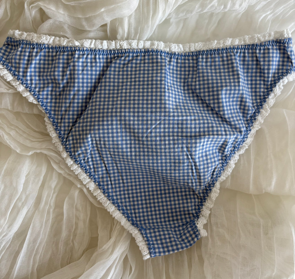 Breakfast in Bed Undies in Picnic